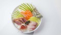 site Chirashi - cama de arroz com sashimi de peixe variado