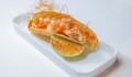site Taco mexicano com salmão maionese japonesa, ovas tobiko laranja, c