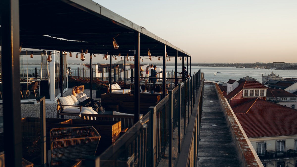 Zambeze Restaurante & Rooftop Bar remodelado